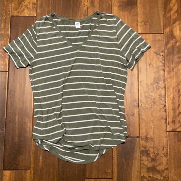 Old Navy Tops - Old Navy Tee